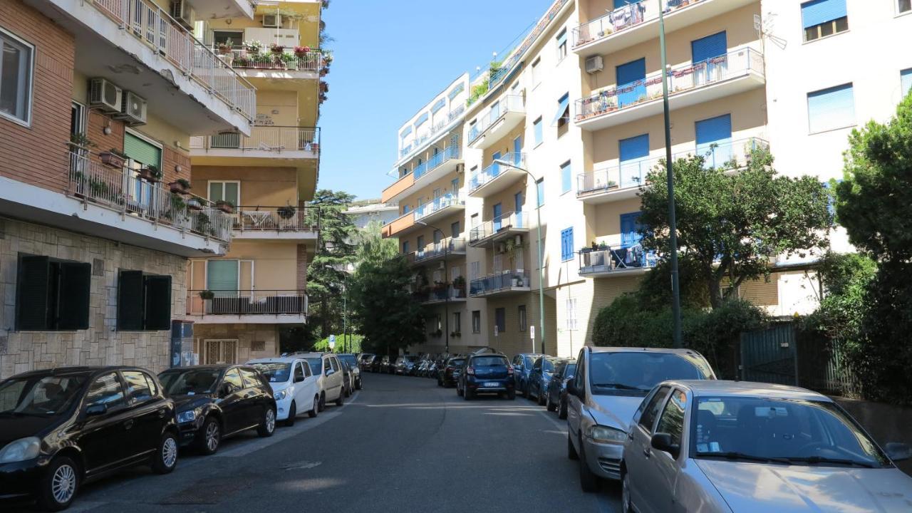 Pretty Panoramic Apartment - Half Way Center-Vomero District نابولي المظهر الخارجي الصورة